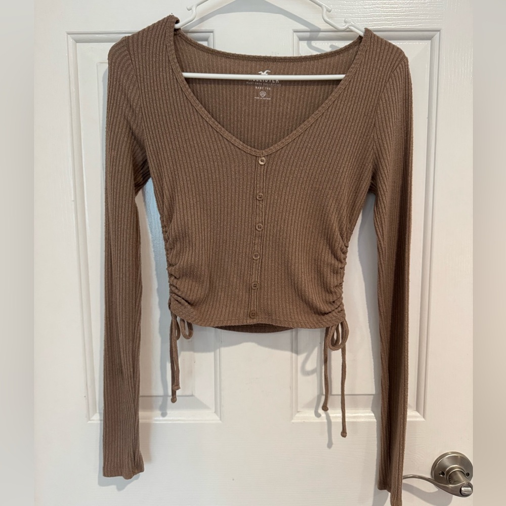 Hollister Textured Brown Tee